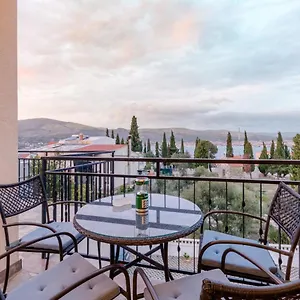 apartments-villa-kameja.hotels-in-trogir.com/
