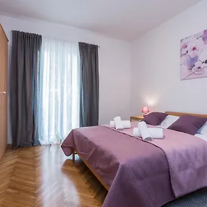  Apartament Melita Center